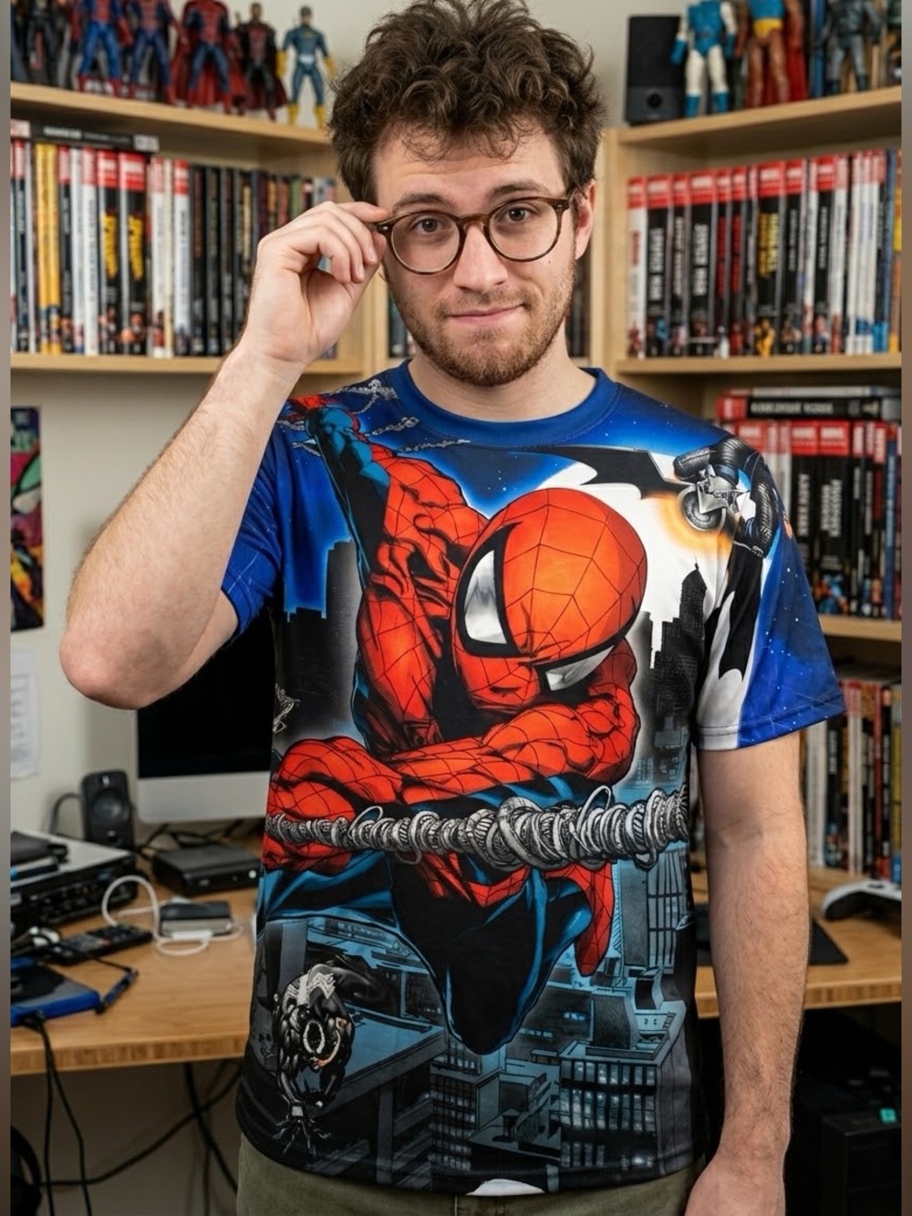 Marvel Spider-Man All Over Print Shirt Mens L AOP Graphic Venom Hobgoblin